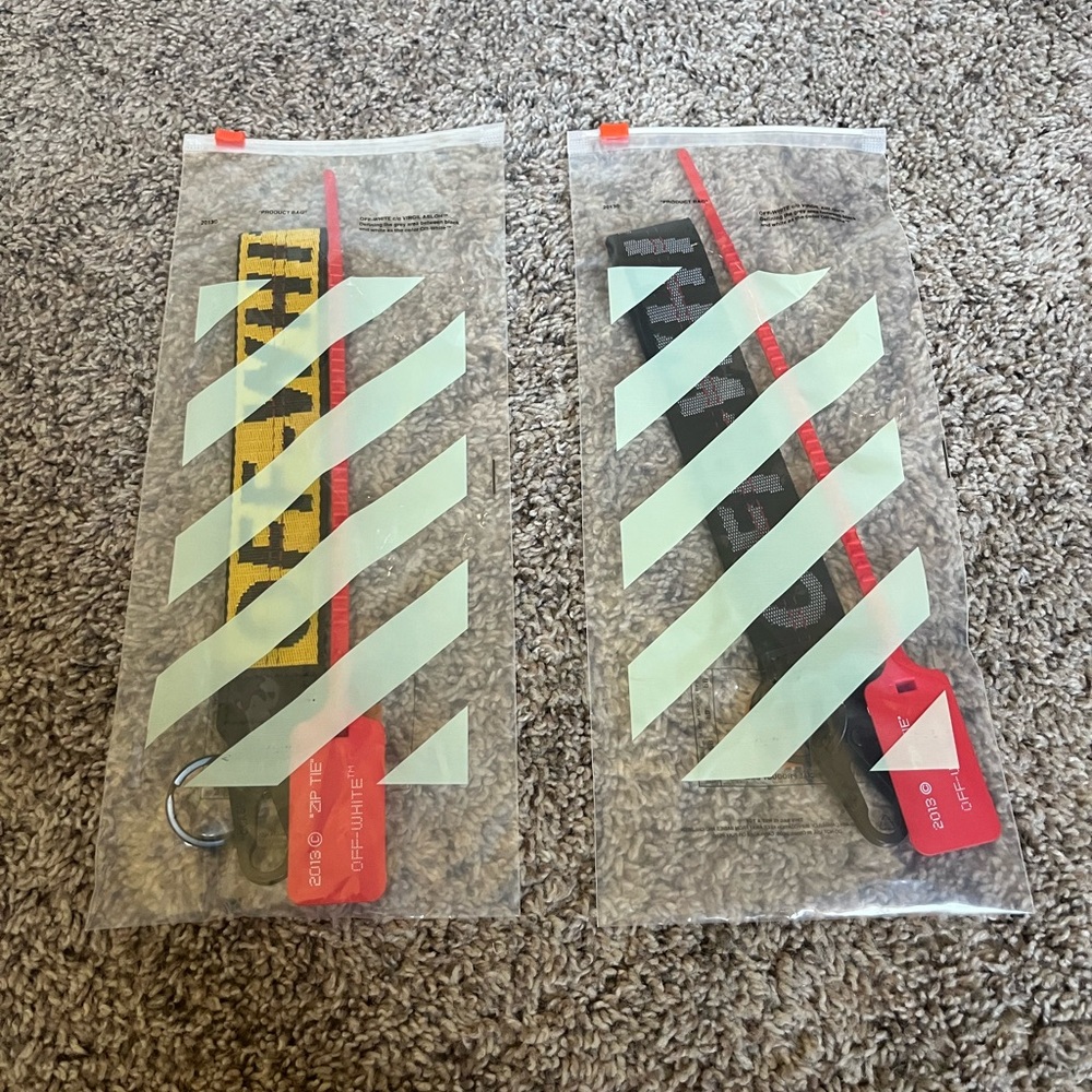 Off White keychain
